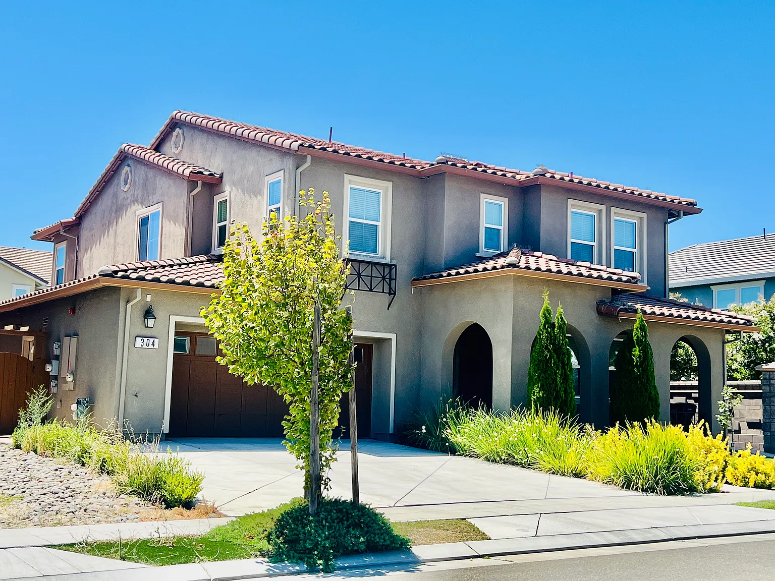 4 bed, 3.5 bath, 2894 sqft, $3,595 — Photo 3