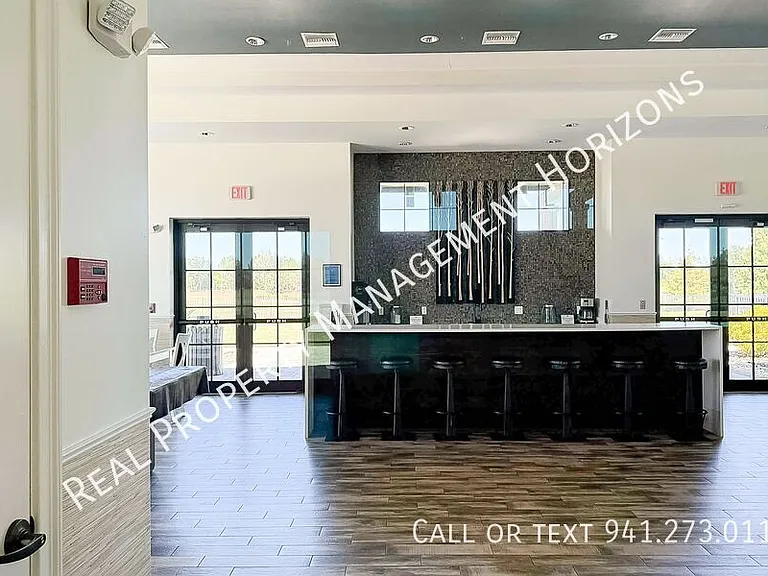 7036 Highgate Ln — Photo 27