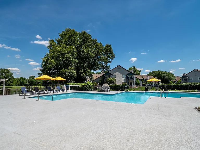 Summerlake Apartments — Photo 93