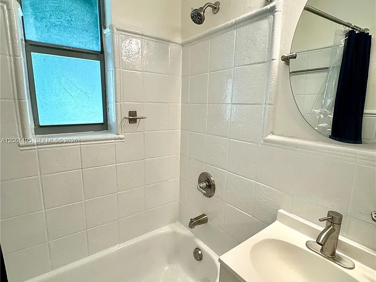 1561 Lenox Ave #6 — Photo 11
