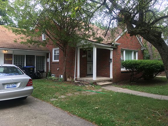 3rd image of 14620 Grandville Ave