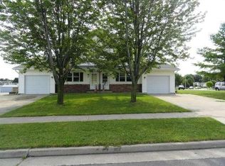 44 Summit St, Hartford, WI 53027