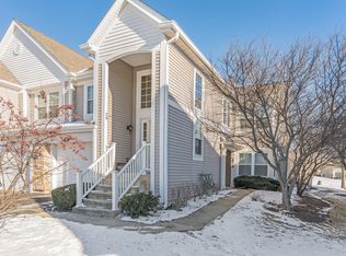 876 Brompton Ct #876, Carol Stream, IL 60188