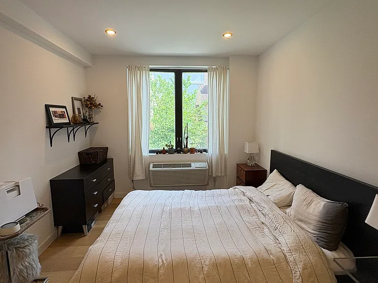 116-17 Grosvenor Ln #3C — Photo 6