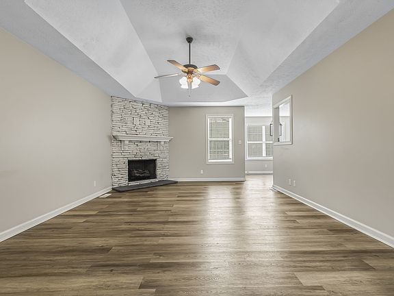 4th image of 3752 Silver Fox Ln