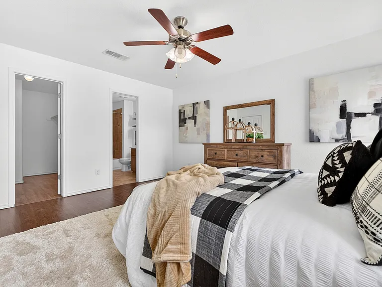 403 Chrislyn St — Photo 13