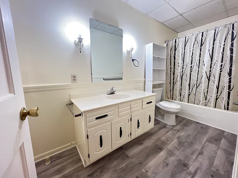 525 N 3rd St #3 — Photo 19