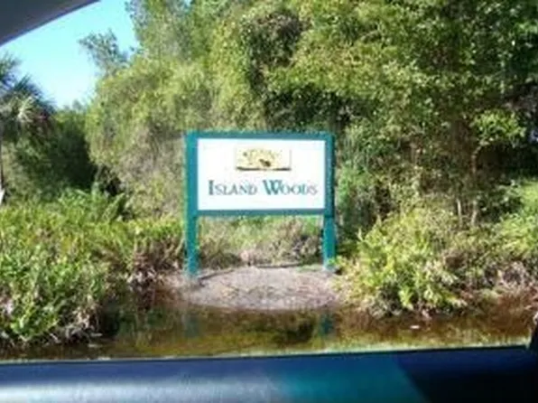 1866 Farm Trl, Sanibel, FL 33957