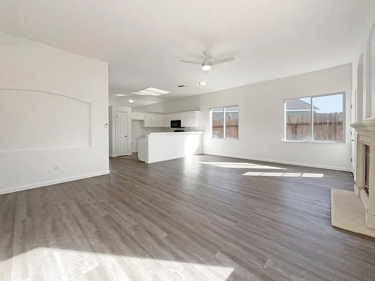 4308 Blake Cir — Photo 8