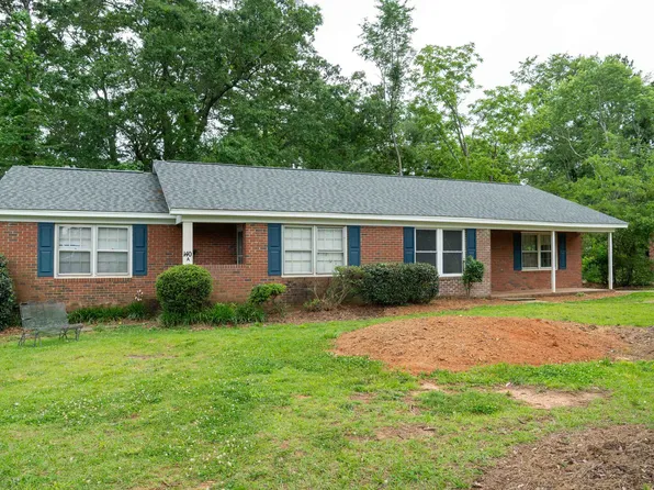 140 Applewood Ln, Spartanburg, SC 29307
