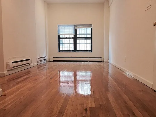 Rented by Fifth & Forever LLC | media 9