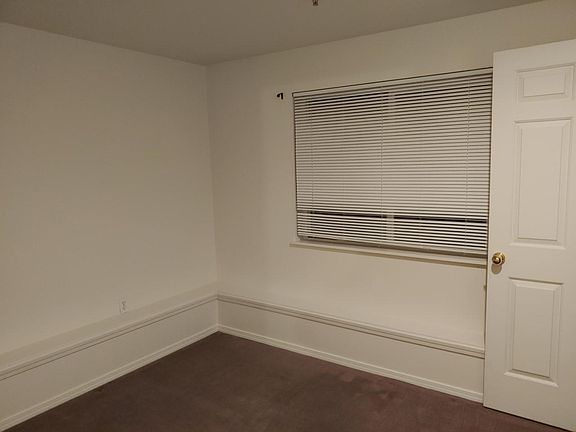 5th image of 3621 1st Ave NW APT A