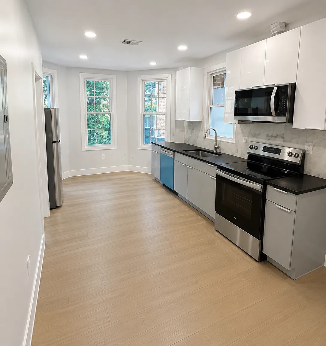 2 bed, $2,200 — Photo 1