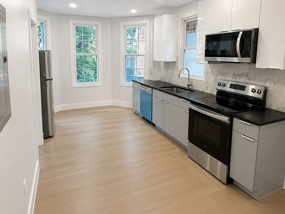 1st image of 3411 Baring St APT 3