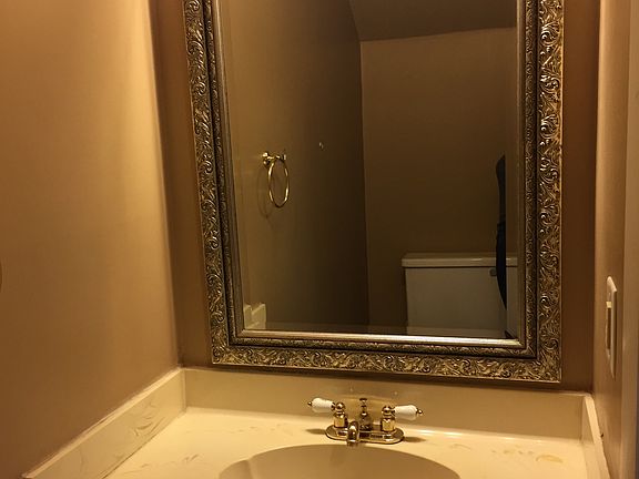 5th image of 625 Westminster Ln