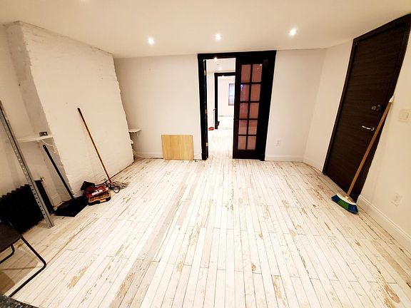 4th image of 256 51st St Floor 1