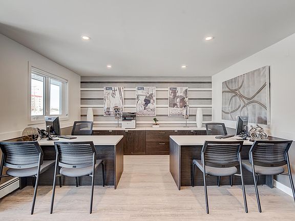 3rd image of 500 Tower Lane Dr #398323