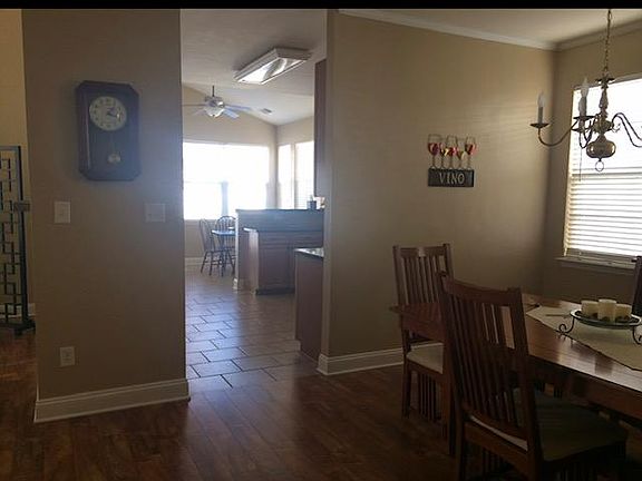 3rd image of 853 Brittlebank Dr