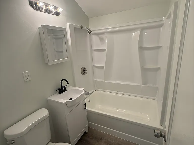 7 Hopewell St #7 — Photo 9