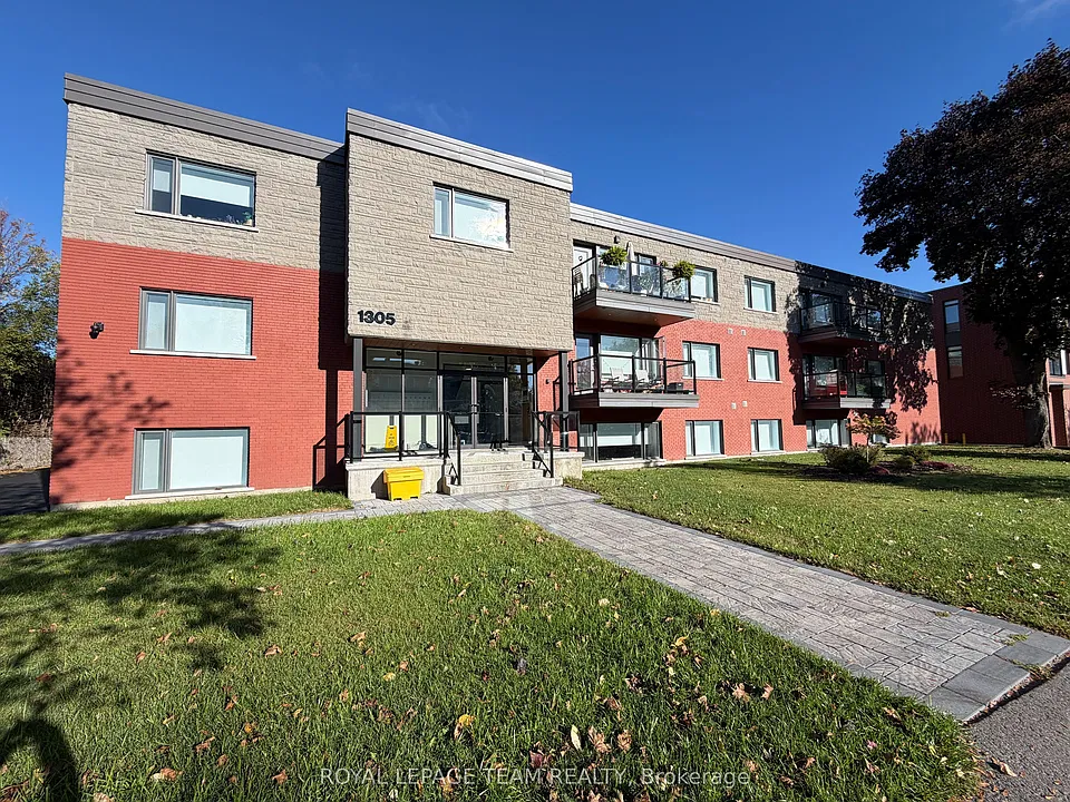 1305 Summerville Ave #102