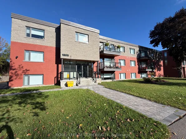 1305 Summerville Ave #102, Ottawa, ON K1Z 8G7
