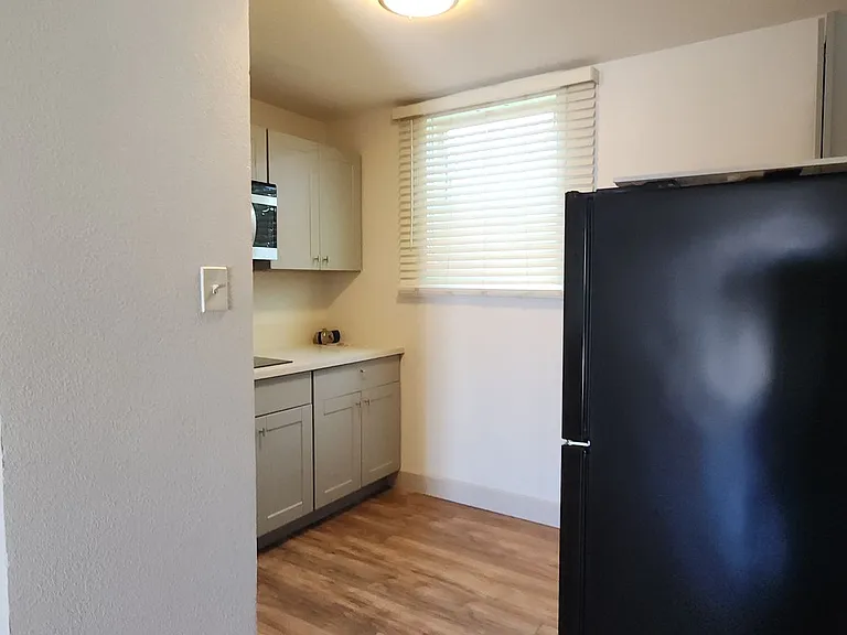 311 N 16th St #4 — Photo 9