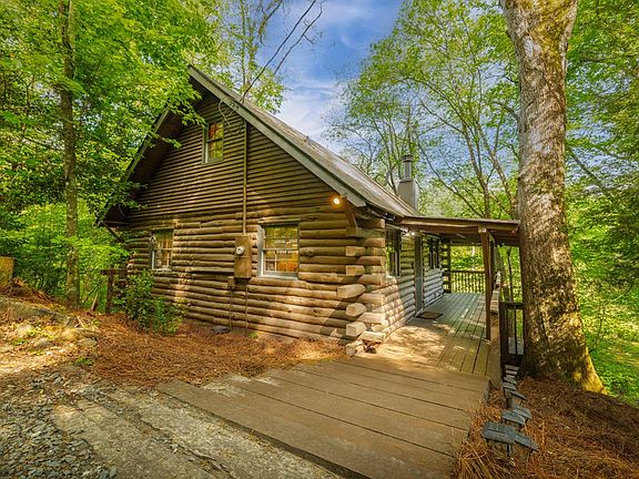 4th image of 459 Mill Stone Mountain Ln