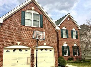 42468 Unicorn Dr, Chantilly, VA 20152