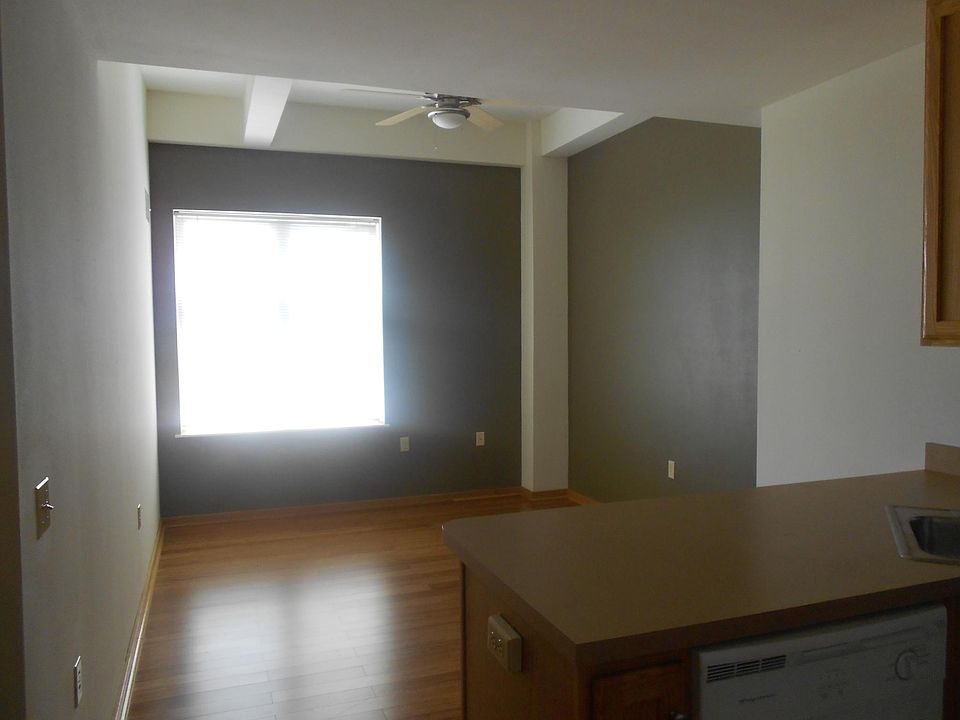 2nd image of 21 N Butler St APT 506
