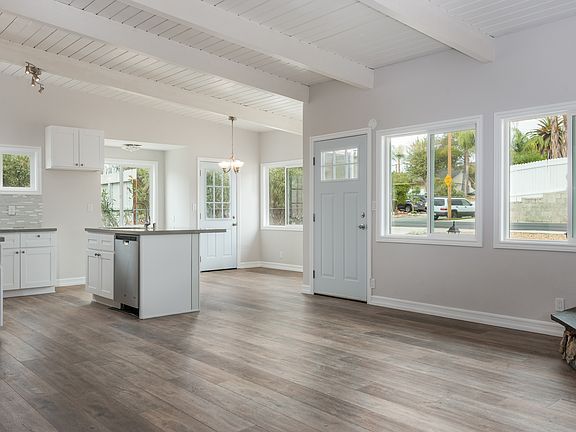 5th image of 2476 Los Feliz Dr