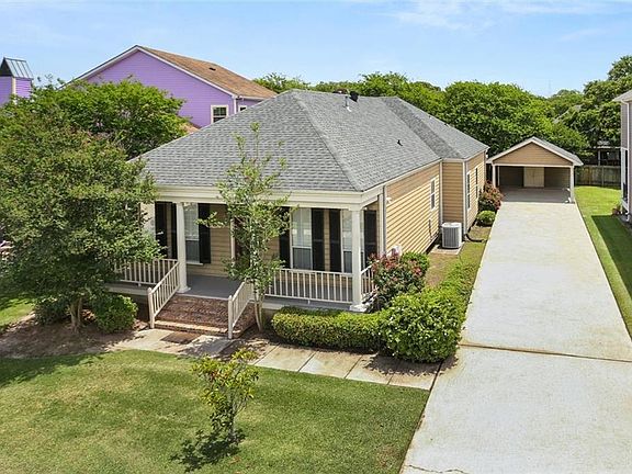 3rd image of 18 Seaward Ct