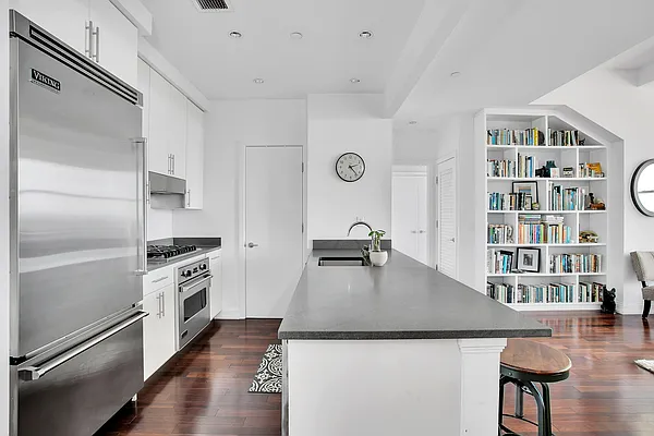 Rented by Compass | media 19