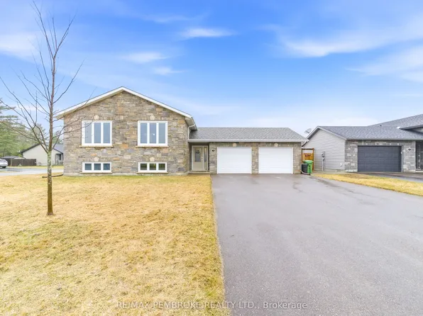 3 Nile St, Petawawa, ON K8H 0E8
