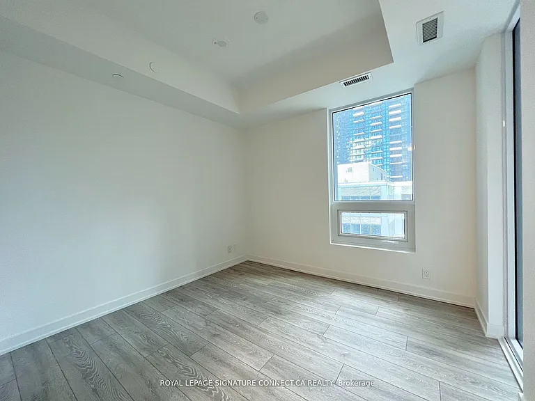 108 Peter St #1107 — Photo 11