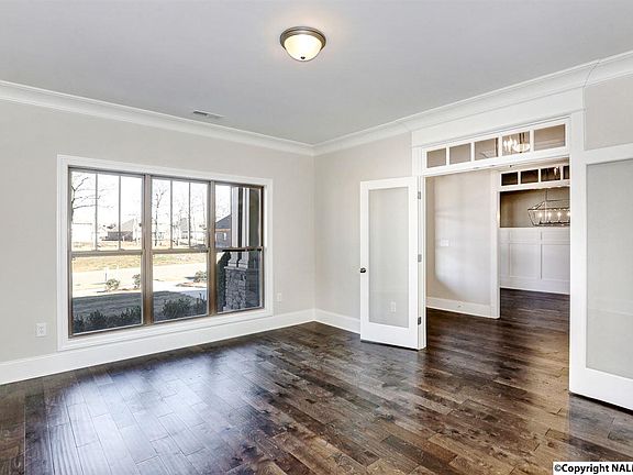 5th image of 4524 River Park Blvd
