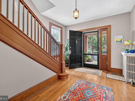 5th image of 420 W Cork St