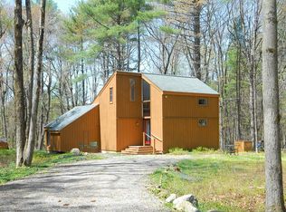 37 Blanchard Rd, Harvard, MA 01451