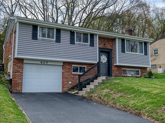 4th image of 620 Moonstone Dr