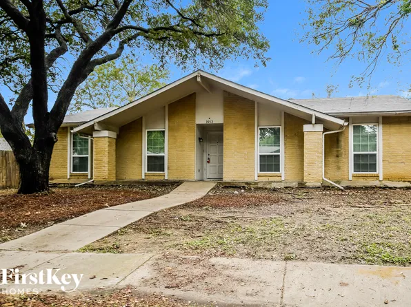 1912 Chamberlain Dr, Carrollton, TX 75007