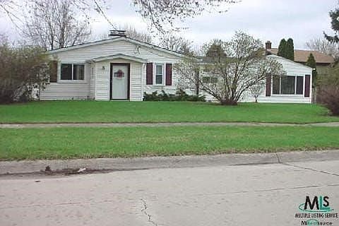 1st image of 4060 Hillcrest Ave