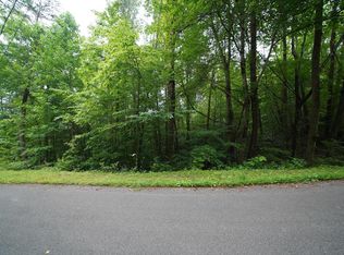 1527 Camborne Dr, Sevierville, TN 37862