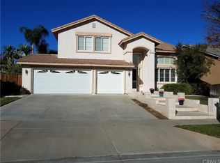 1411 Whispering Wind Ln, Corona, CA 92881