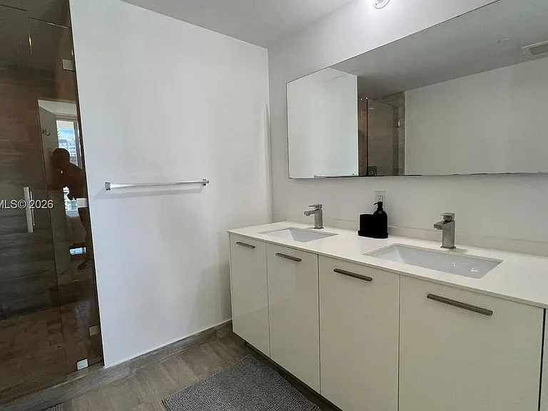 1300 Brickell Bay Dr #3400 — Photo 20
