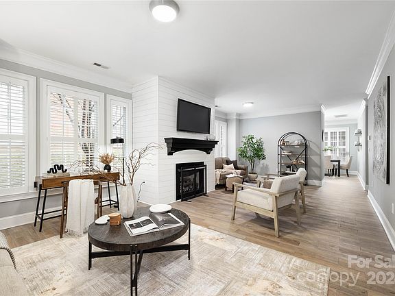 4th image of 133 McLeod Ave