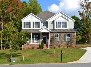 6705 Barton Creek Dr, Whitsett, NC 27377