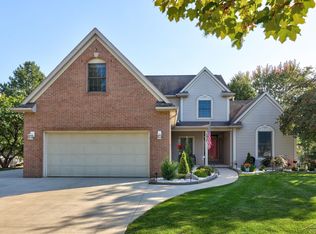 681 Country Ln, Frankenmuth, MI 48734