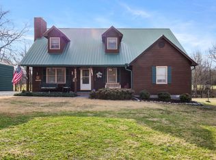 8032 Cobb Rd, Christiana, TN 37037