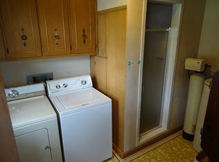 405 W Jackson St, Edwardsport, IN 47528