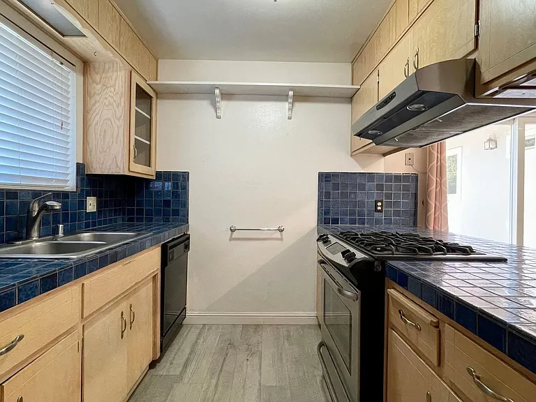 2155 Santa Ynez Ave — Photo 5