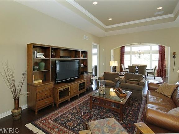 3rd image of 8670 Oakland Hills Cir